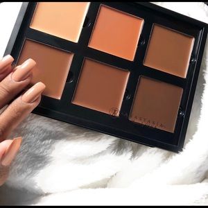 💕CONTOUR CREAM KIT💕